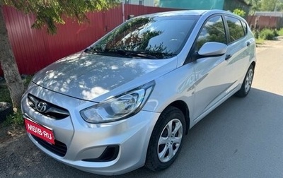 Hyundai Solaris II рестайлинг, 2013 год, 750 000 рублей, 1 фотография