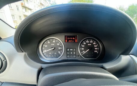 Renault Logan I, 2011 год, 410 000 рублей, 8 фотография