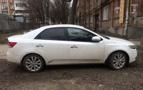 KIA Cerato III, 2010 год, 900 000 рублей, 2 фотография