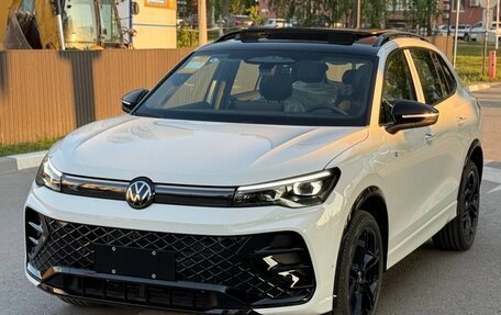 Volkswagen Tiguan, 2025 год, 4 550 000 рублей, 2 фотография