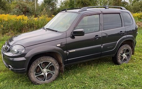 Chevrolet Niva I рестайлинг, 2018 год, 800 000 рублей, 6 фотография