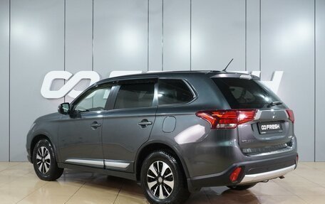 Mitsubishi Outlander III рестайлинг 3, 2016 год, 1 680 000 рублей, 2 фотография