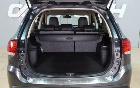 Mitsubishi Outlander III рестайлинг 3, 2016 год, 1 680 000 рублей, 23 фотография