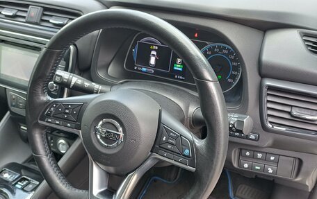 Nissan Leaf II, 2018 год, 1 290 000 рублей, 7 фотография