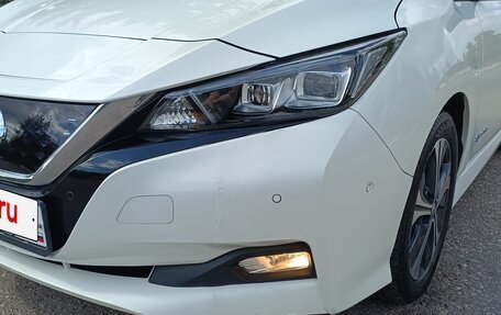 Nissan Leaf II, 2018 год, 1 290 000 рублей, 24 фотография