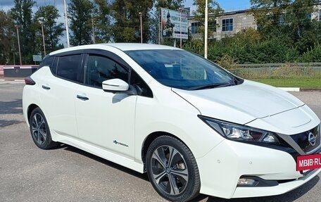 Nissan Leaf II, 2018 год, 1 290 000 рублей, 28 фотография