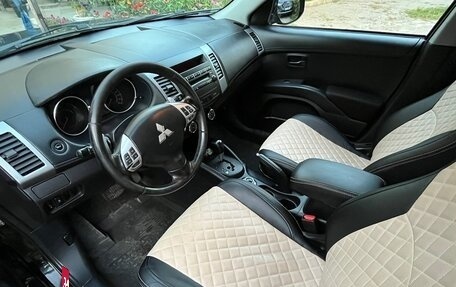Mitsubishi Outlander III рестайлинг 3, 2012 год, 1 270 000 рублей, 8 фотография