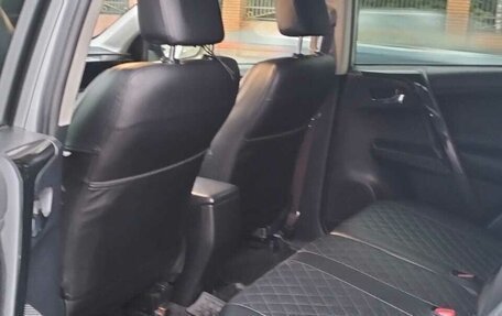 Toyota RAV4, 2013 год, 1 550 000 рублей, 5 фотография