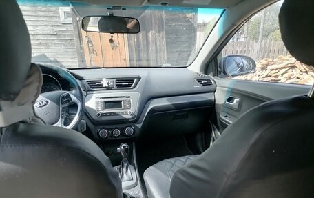 KIA Rio III рестайлинг, 2015 год, 900 000 рублей, 13 фотография