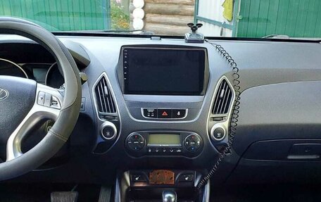 Hyundai ix35 I рестайлинг, 2012 год, 1 300 000 рублей, 8 фотография