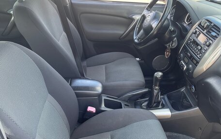 Toyota RAV4, 2004 год, 700 000 рублей, 8 фотография