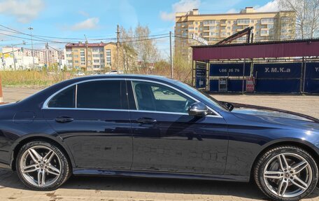 Mercedes-Benz E-Класс, 2019 год, 3 700 000 рублей, 3 фотография