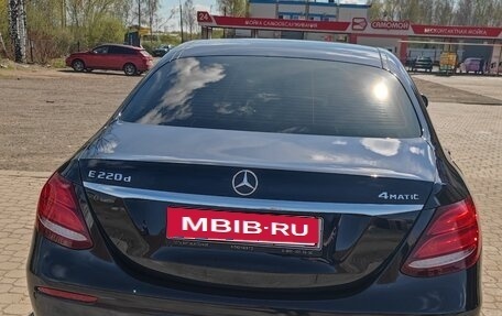 Mercedes-Benz E-Класс, 2019 год, 3 700 000 рублей, 4 фотография