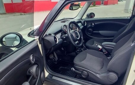 MINI Hatch, 2010 год, 1 100 000 рублей, 9 фотография