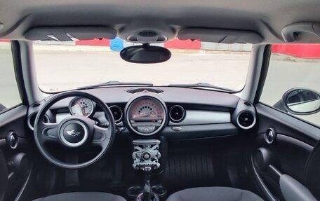 MINI Hatch, 2010 год, 1 100 000 рублей, 17 фотография