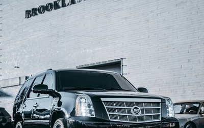 Cadillac Escalade III, 2011 год, 2 295 000 рублей, 1 фотография