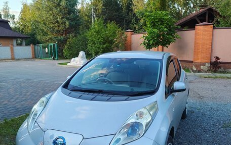 Nissan Leaf I, 2013 год, 500 000 рублей, 1 фотография
