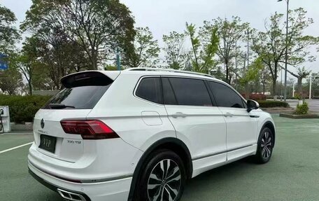 Volkswagen Tiguan II, 2021 год, 3 500 000 рублей, 6 фотография
