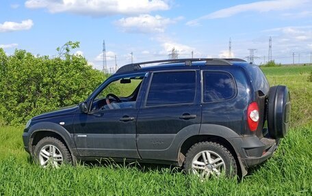 Chevrolet Niva I рестайлинг, 2012 год, 480 000 рублей, 4 фотография