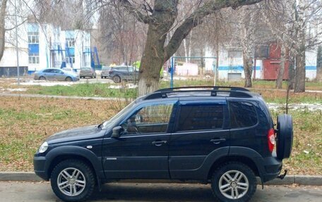 Chevrolet Niva I рестайлинг, 2012 год, 480 000 рублей, 21 фотография