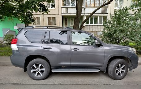 Toyota Land Cruiser Prado 150 рестайлинг 2, 2010 год, 2 150 000 рублей, 5 фотография