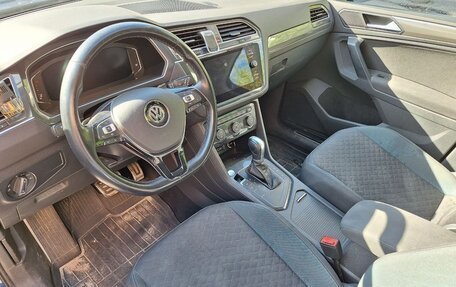 Volkswagen Tiguan II, 2019 год, 1 800 000 рублей, 4 фотография