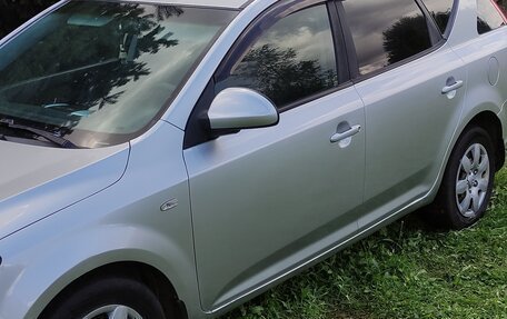 KIA cee'd I рестайлинг, 2009 год, 650 000 рублей, 3 фотография