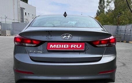 Hyundai Elantra VI рестайлинг, 2017 год, 1 500 000 рублей, 11 фотография