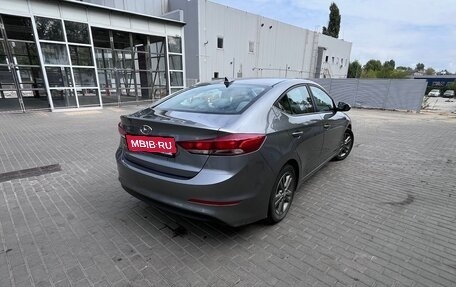 Hyundai Elantra VI рестайлинг, 2017 год, 1 500 000 рублей, 12 фотография