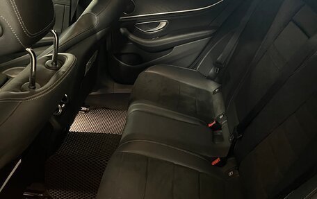 Mercedes-Benz E-Класс, 2019 год, 3 500 000 рублей, 9 фотография