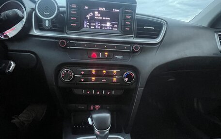 KIA cee'd III, 2018 год, 1 700 000 рублей, 28 фотография