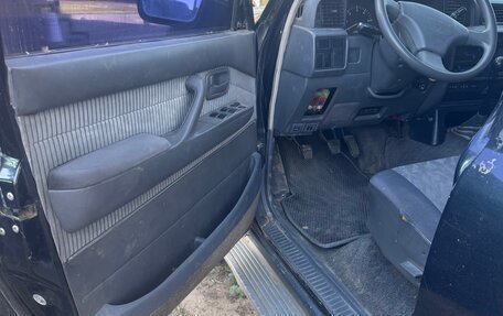 Toyota Land Cruiser 80 рестайлинг, 1996 год, 540 000 рублей, 12 фотография