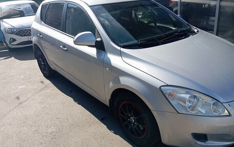 KIA cee'd I рестайлинг, 2009 год, 580 000 рублей, 2 фотография