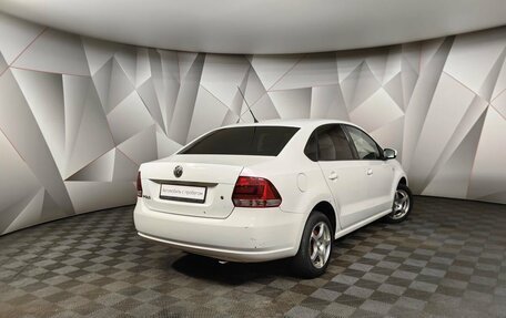 Volkswagen Polo VI (EU Market), 2011 год, 595 000 рублей, 2 фотография