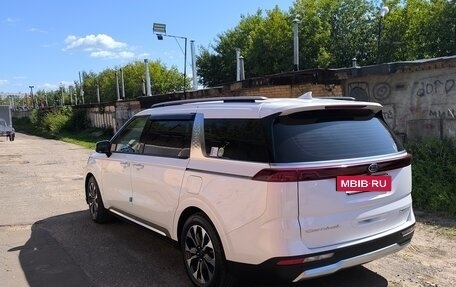 KIA Carnival III, 2021 год, 4 600 000 рублей, 5 фотография