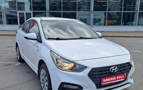 Hyundai Solaris II рестайлинг, 2017 год, 1 159 000 рублей, 1 фотография