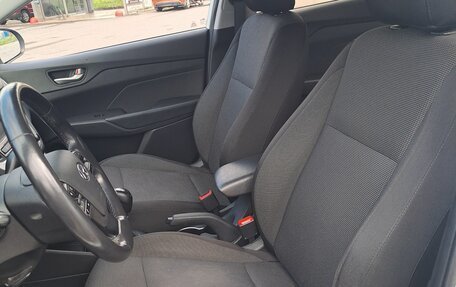 Hyundai Solaris II рестайлинг, 2017 год, 1 159 000 рублей, 9 фотография