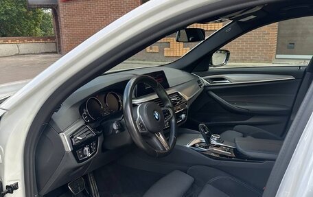 BMW 5 серия, 2019 год, 3 900 000 рублей, 6 фотография