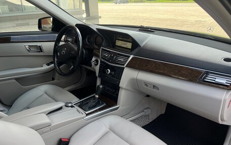 Mercedes-Benz E-Класс, 2009 год, 1 395 000 рублей, 14 фотография