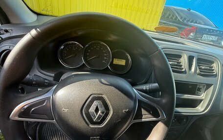Renault Logan II, 2019 год, 385 000 рублей, 8 фотография