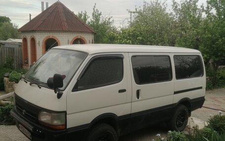 Toyota HiAce H100, 2003 год, 810 000 рублей, 8 фотография