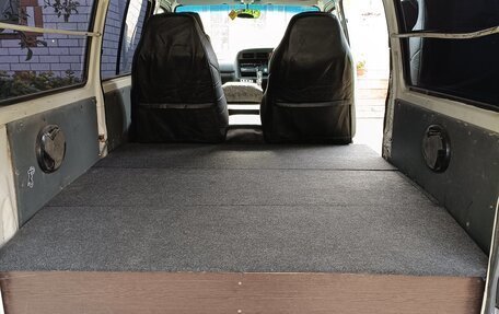 Toyota HiAce H100, 2003 год, 810 000 рублей, 10 фотография