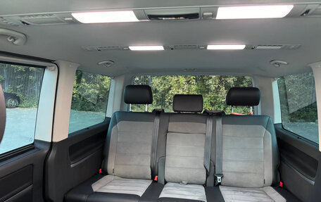 Volkswagen Multivan T6 рестайлинг, 2020 год, 7 300 000 рублей, 30 фотография
