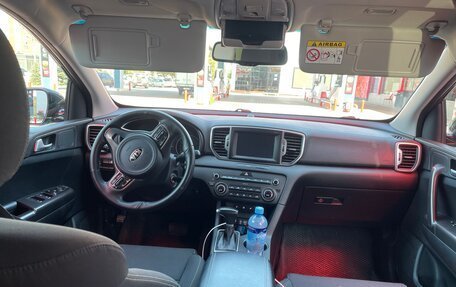 KIA Sportage IV рестайлинг, 2017 год, 1 580 000 рублей, 10 фотография
