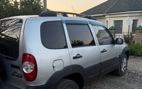 Chevrolet Niva I рестайлинг, 2009 год, 408 000 рублей, 3 фотография