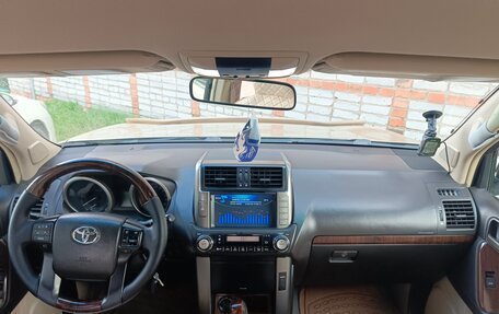 Toyota Land Cruiser Prado 150 рестайлинг 2, 2011 год, 2 400 999 рублей, 2 фотография