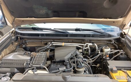 Toyota Land Cruiser Prado 150 рестайлинг 2, 2011 год, 2 400 999 рублей, 16 фотография