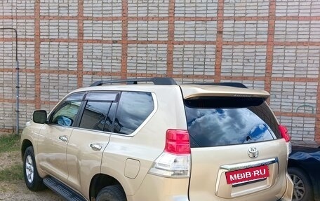 Toyota Land Cruiser Prado 150 рестайлинг 2, 2011 год, 2 400 999 рублей, 17 фотография