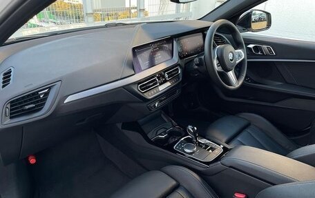 BMW 1 серия, 2020 год, 1 542 000 рублей, 28 фотография