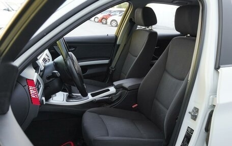 BMW 3 серия, 2011 год, 1 200 000 рублей, 10 фотография